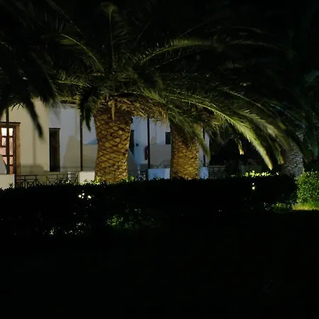 Meroi Molos (adults Only)